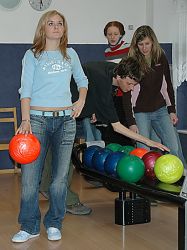 1112940292_zeleny_bowling.jpg