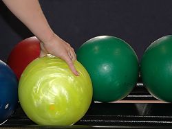 1112940362_zeleny_bowling.jpg