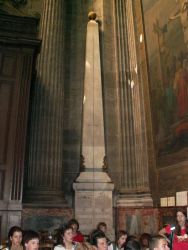 Saint-Sulpice - stopy mistra Leonarda